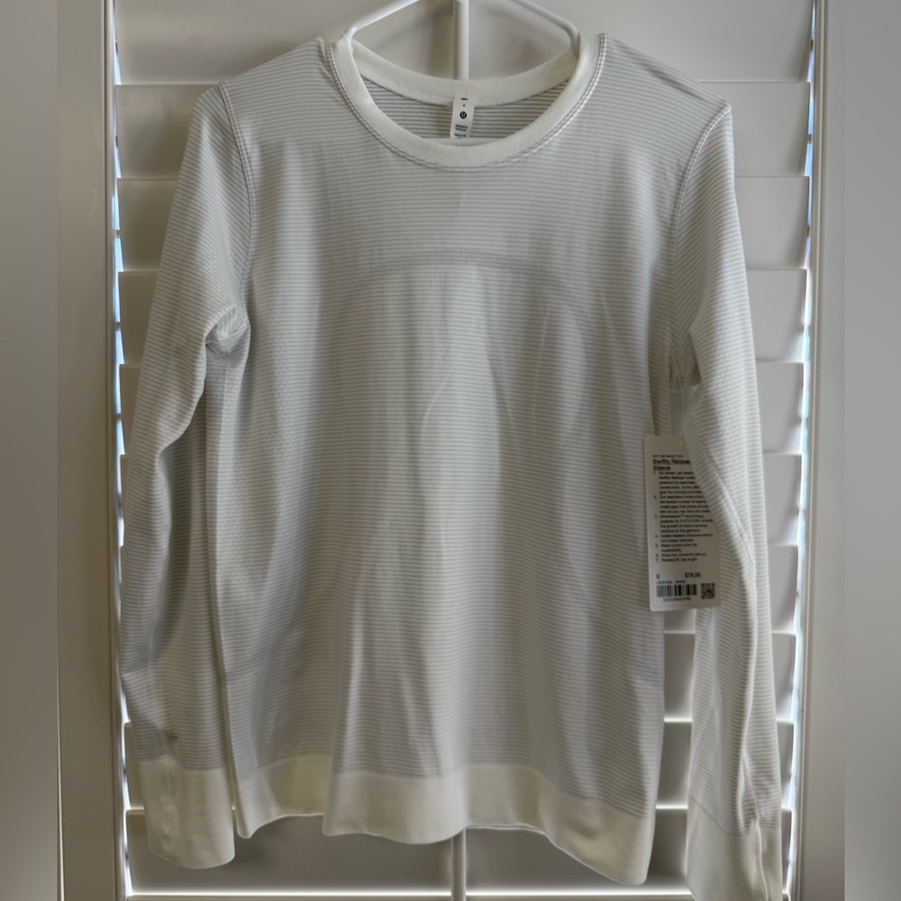NWT Lululemon Swiftly Relaxed Long Sleeve - Size 6